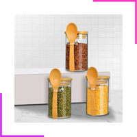 Bocaux en verre et bambou avec cuillères