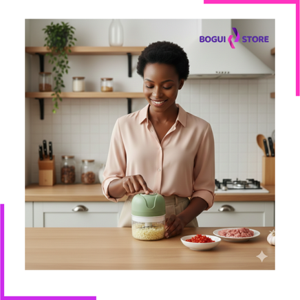 Hachoir électrique gris utilisé par une femme dans une cuisine moderne