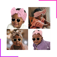 Lunettes Soleil en Forme de Cœur et Bandeau à Nœud
