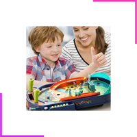 Enfant et adulte jouant ensemble au flipper de table